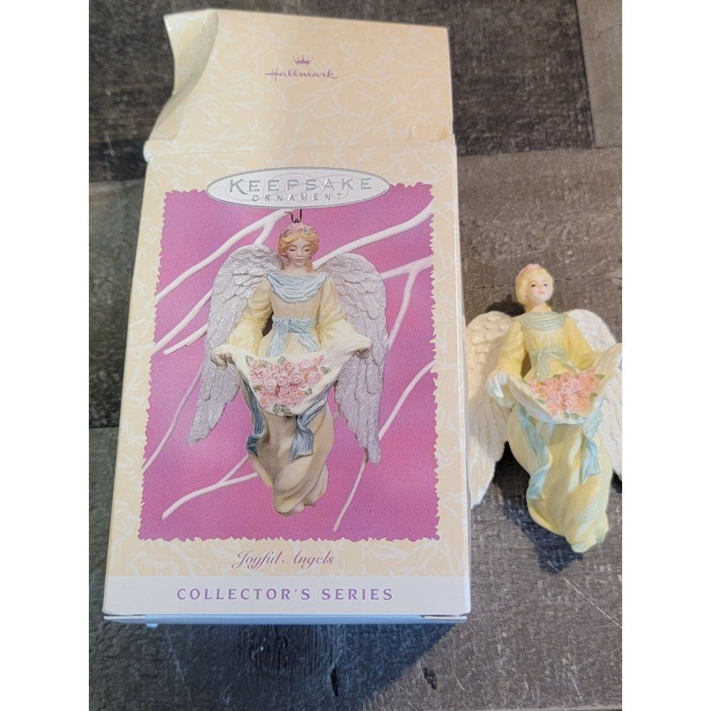 Hallmark joyful‎ Angels 1997 ornament Xmas decor